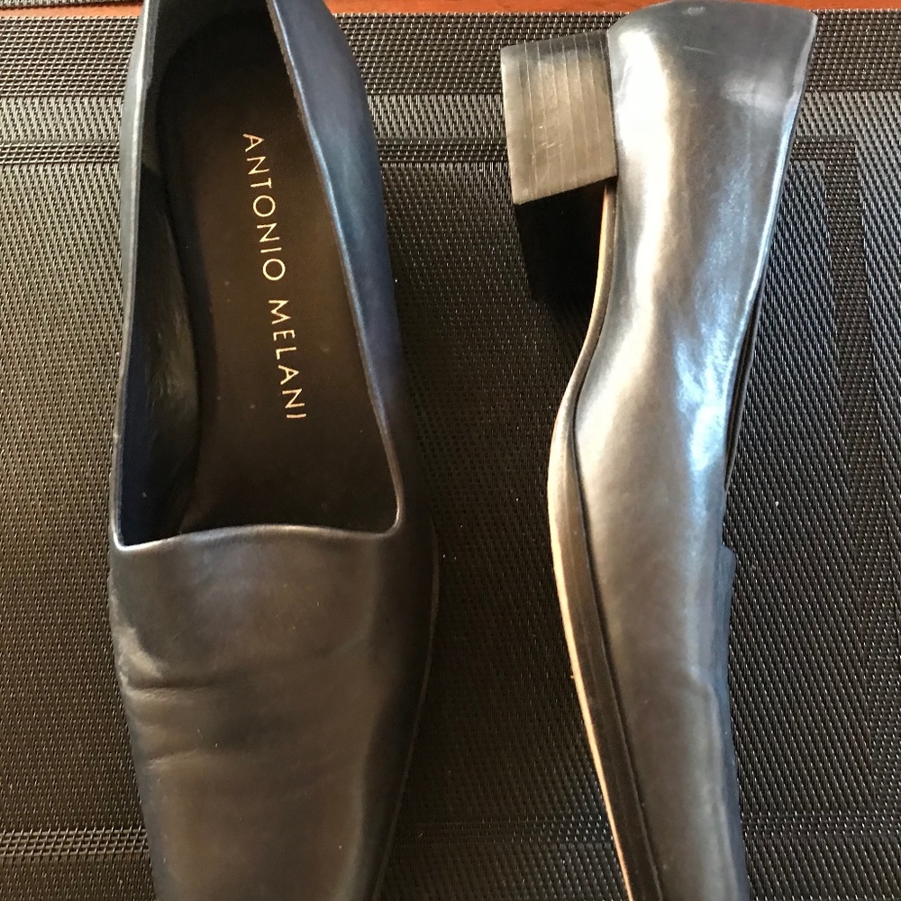 Ladies Navy Blue Leather Shoes